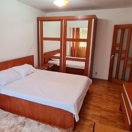 Apartament Florina Apartment คอนสตันซา ภายนอก รูปภาพ